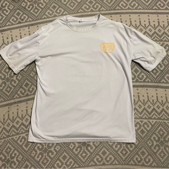 YesStyle Tops - Light Purple Retro Graphic T-Shirt